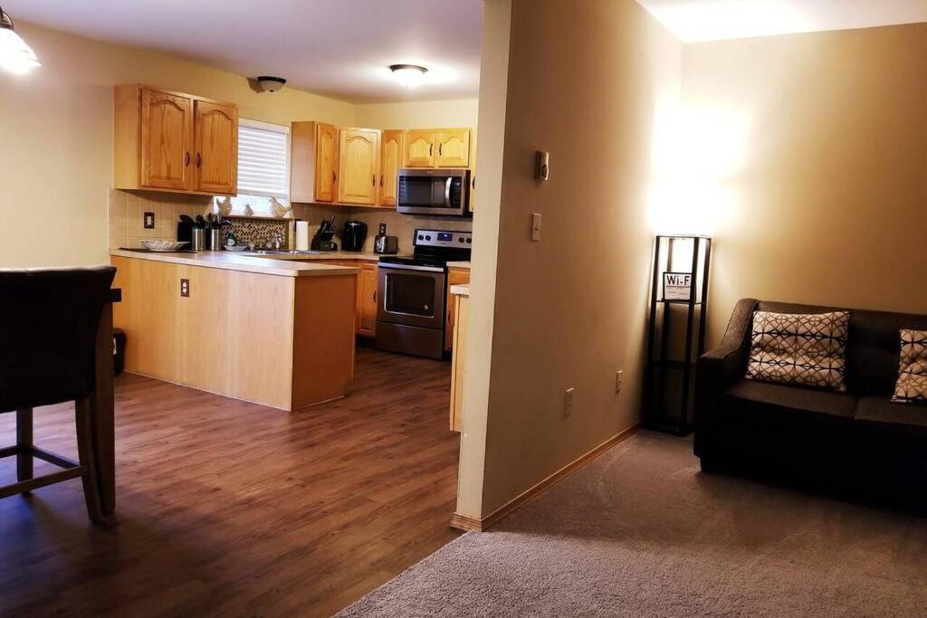 *Amenity-Filled Waterfront Oasis @Saw Creek Estates Near Waterfalls And Hiking* East Stroudsburg Εξωτερικό φωτογραφία