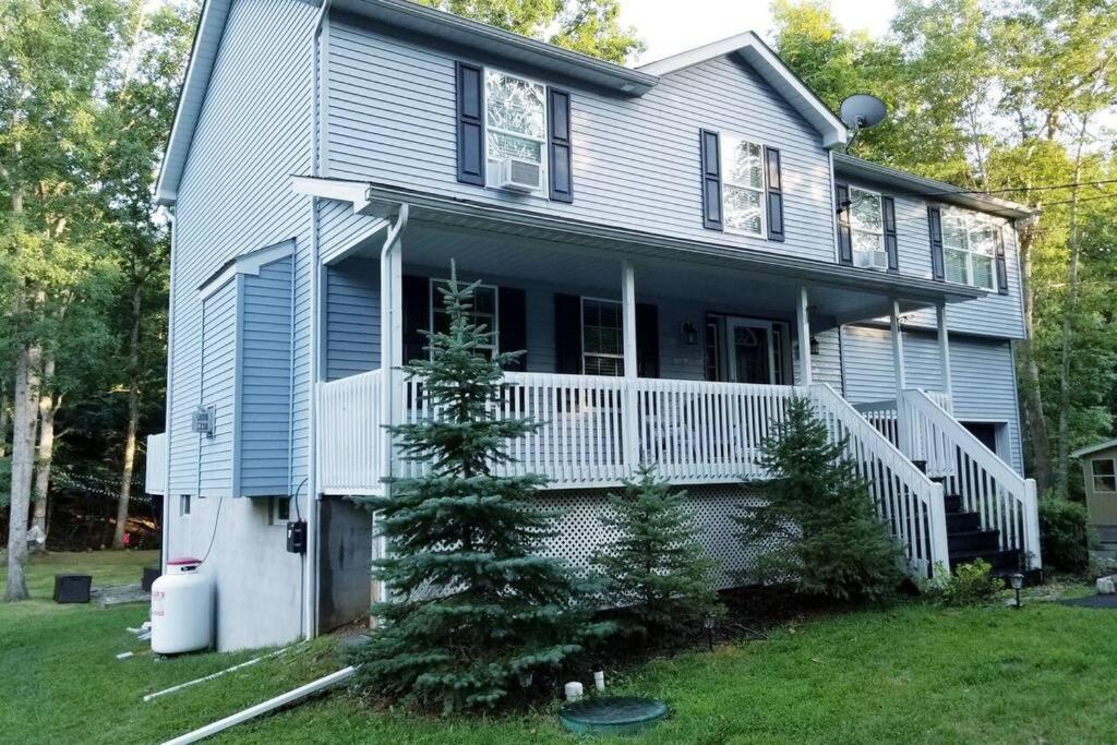 *Amenity-Filled Waterfront Oasis @Saw Creek Estates Near Waterfalls And Hiking* East Stroudsburg Εξωτερικό φωτογραφία