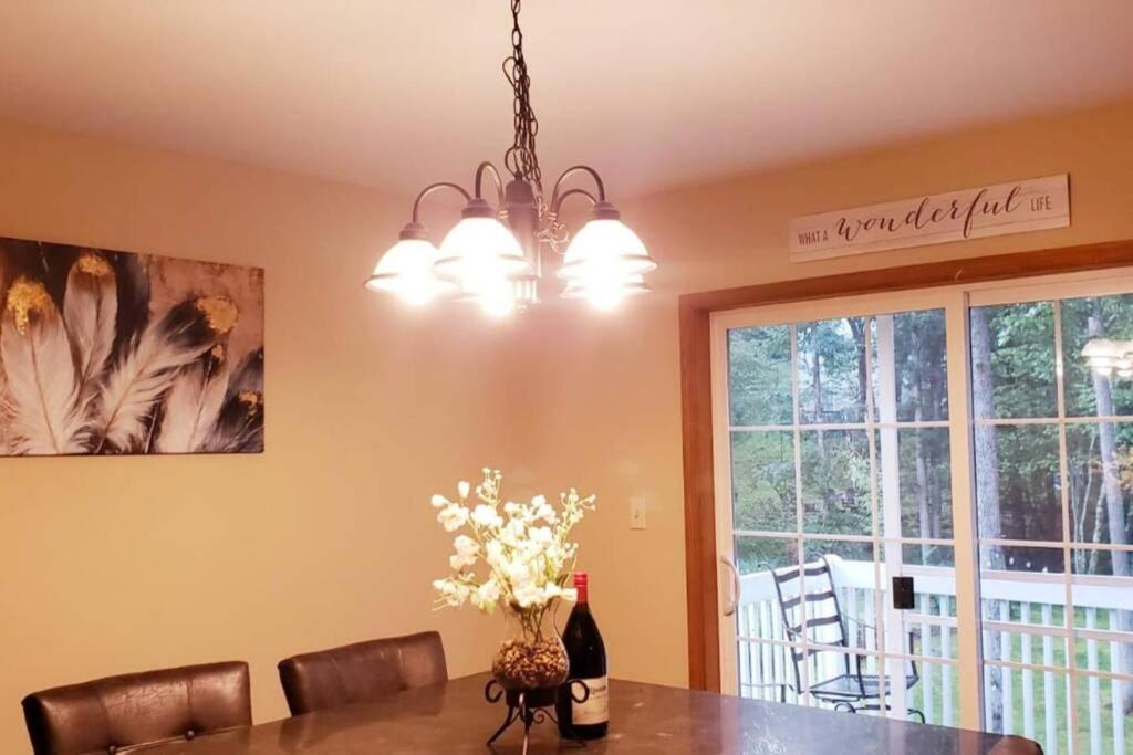 *Amenity-Filled Waterfront Oasis @Saw Creek Estates Near Waterfalls And Hiking* East Stroudsburg Εξωτερικό φωτογραφία