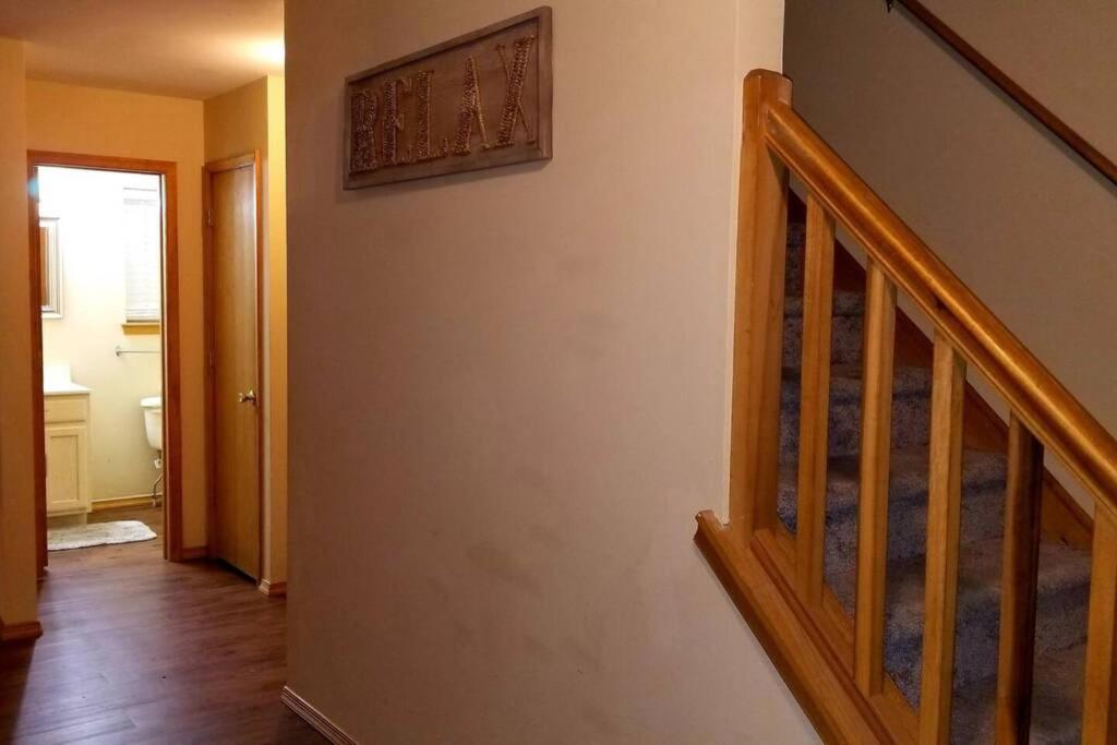 *Amenity-Filled Waterfront Oasis @Saw Creek Estates Near Waterfalls And Hiking* East Stroudsburg Εξωτερικό φωτογραφία